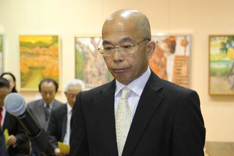 洋画部門で市展賞を受けた河野さん