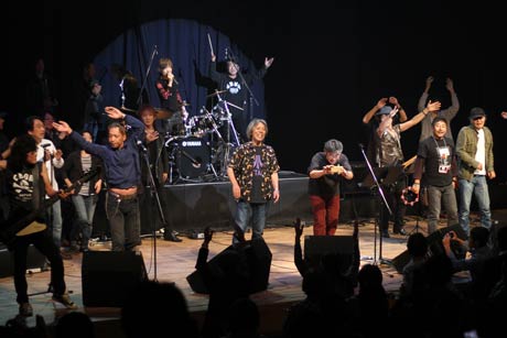 9バンドが出演し、約330人が来場した「ROCK IN SANJO」