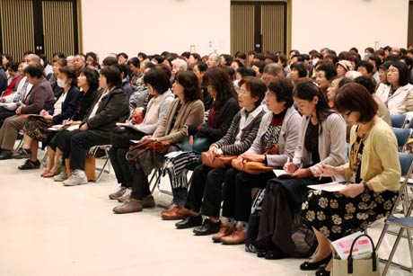 約300人が来場した