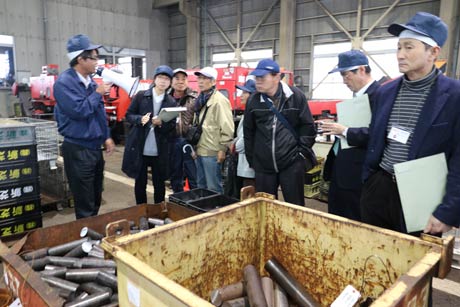 日本鍛冶学会第5回大会のエクスカーションで野崎忠五郎商店を見学