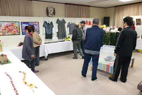 「燕磨の会」の「職人たちの休日」