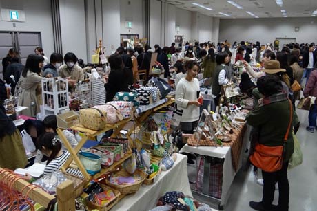 250人余りが行列した「カントリー＆クラフトフェスタVOL.18」