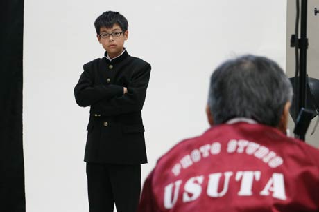 学生服の予約特典でプロカメラマンによる記念撮影