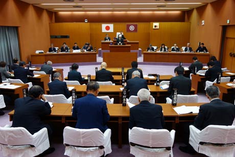 三条市議会の12月定例会が開会