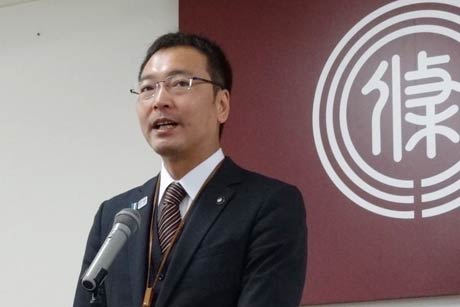 年頭のあいさつを行う国定三条市長
