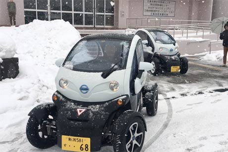 三条ものづくり学校を出発して公道へ