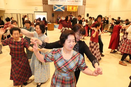 加茂市国際交流協会主催「スコティッシュ・ダンスパーティー」