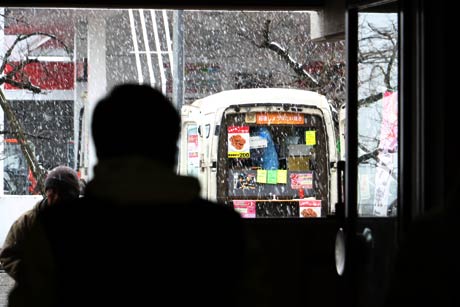 音がしそうなくらい大きなぼたん雪が降ることも