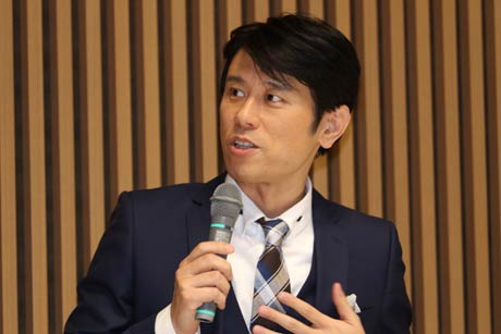  主人公の夜行バス運転士（利一）役の原田泰造さん