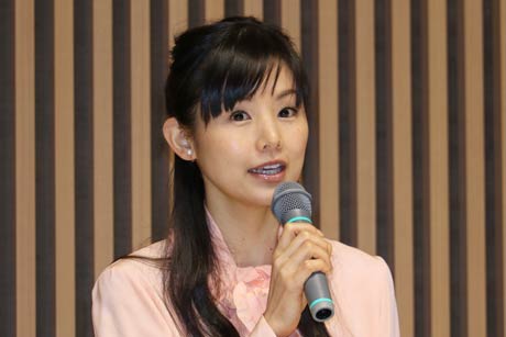  利一の現恋人役の小西真奈美さん