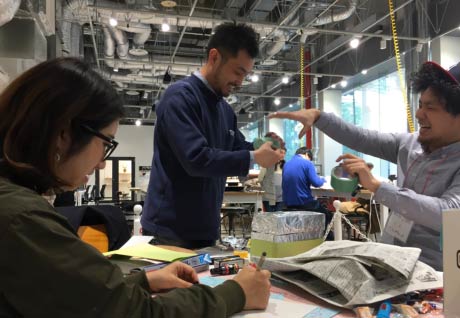  話し合いの時は真剣な表情