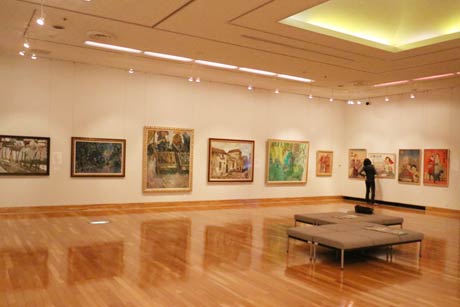 長岡市栃尾美術館で開かれている館所蔵品展