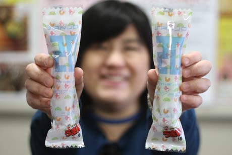 三条成人式版のオリジナルうまい棒「うmy棒」