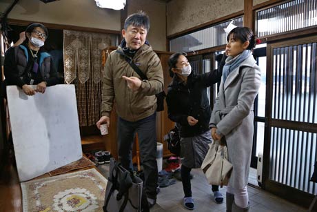  主人公・高宮利一（原田泰造さん）の自宅に利一が、東京の恋人・古井志穂（小西真奈美さん）を初めて連れてくる場面の撮影