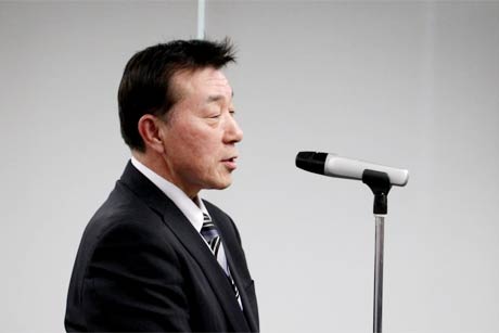 退職者を代表して五十嵐都市整備部長があいさつ
