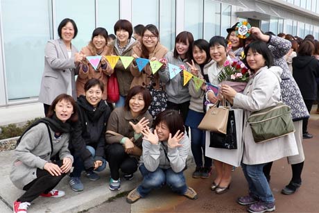燕市職員退任式