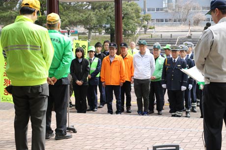 分水公民館で出発式