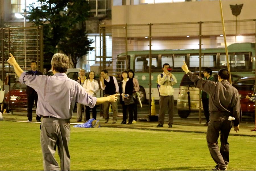 三条ものづくり学校グラウンドで先供組合の練習