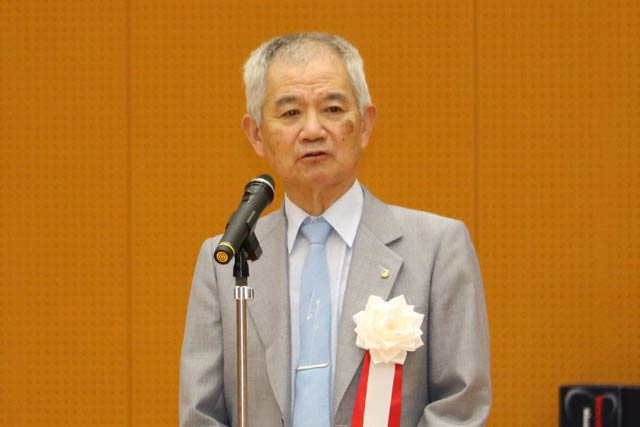 燕市バレーボール協会の笠原会長