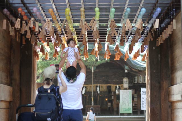  白山神社で開かれている風鈴まつり