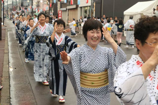  燕甚句踊り流し大会