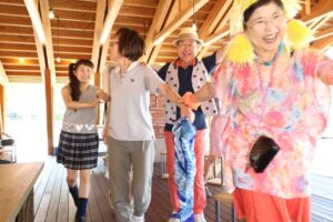 サマー☆フェスタの三条東公民館での本番に向けてステージえんがわで練習する「65歳以上の劇団」