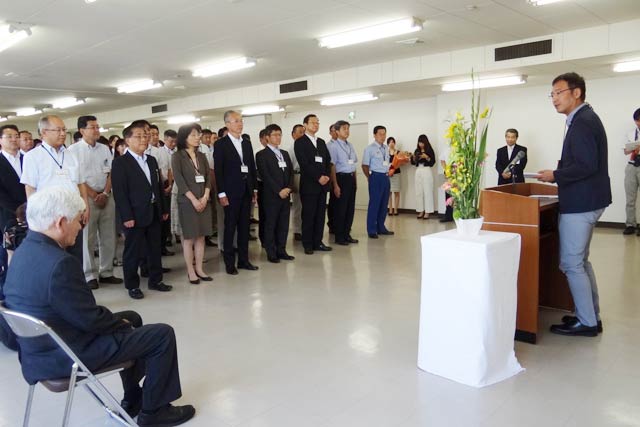 吉田副市長の退任式