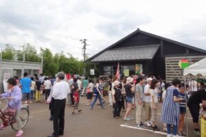 3周年感謝祭を開いている「ふるふる」