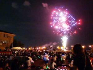 「栄ふるさと夏まつり2017」の大花火大会