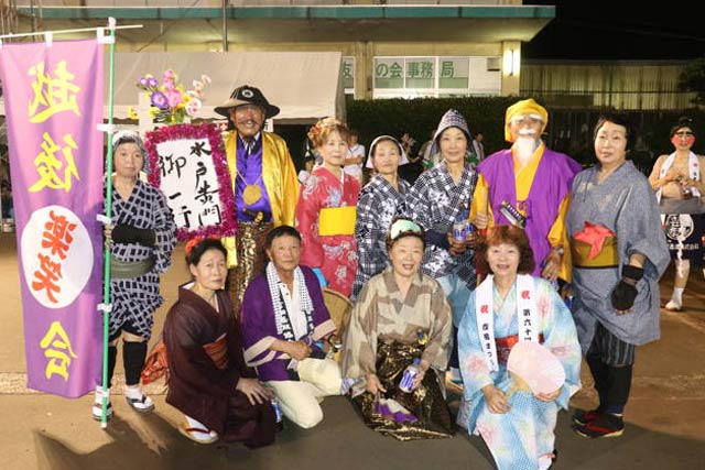 吉田甚句に水戸黄門の仮装で参加した越後楽笑会