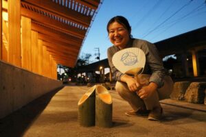 ナイトマルシェや竹あかりとともにステージえんがわで花火見物