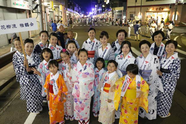  花柳流　雅鶴会