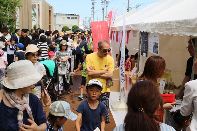 2100人が来場して大にぎわいだった「TWINBIRD×燕三条 夏フェス。2017」