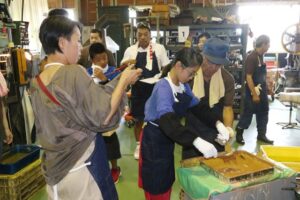 タダフサで行われた親子職人体験＆ものづくり体験