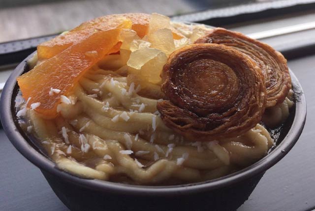  ツバ麺スイーツ燕ブラン