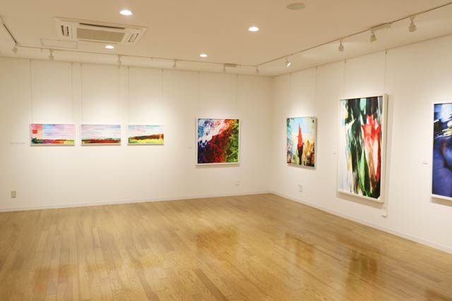 絵画を展示する会場