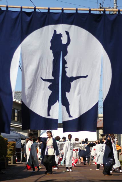 歩行者天国になった商店街