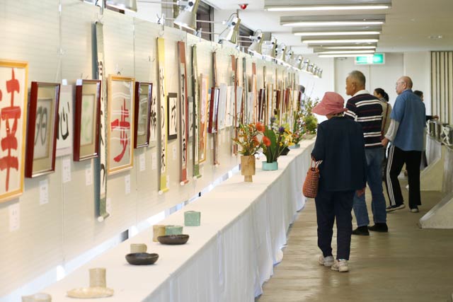 わくわく文化未来塾の子どもたちの作品展示