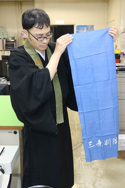 スタンプを3つ集めるともらえるオリジナル手ぬぐい