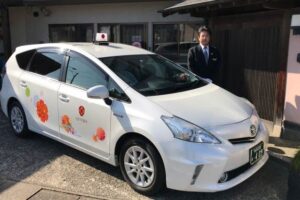 日の丸観光タクシーの「吉祥もみじタクシー」