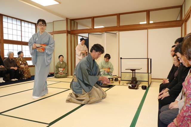 第10回市民茶会の第一席