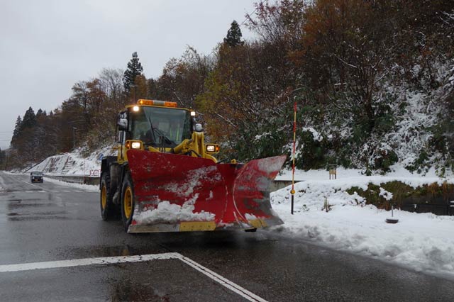 下田地区に出動した除雪車