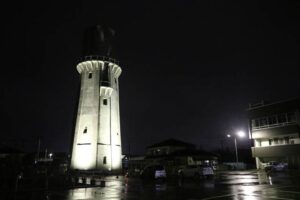 12月とともに始まった水道の塔のライトアップ