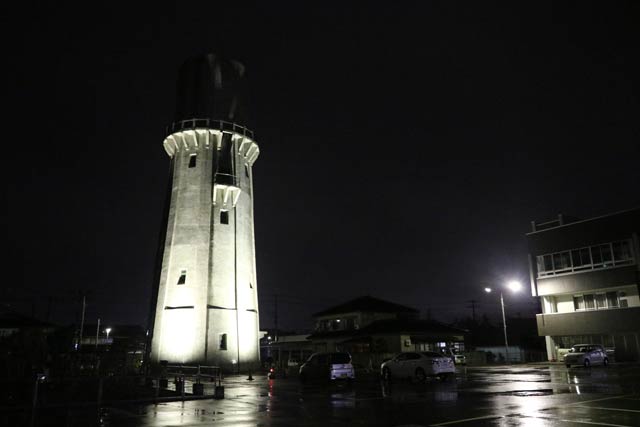12月とともに始まった水道の塔のライトアップ