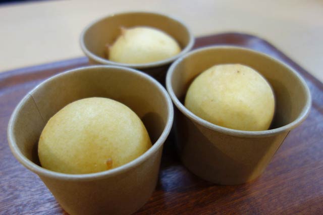 スペシャルスイーツ「揚げ雪見だいふく」を1個100円で販売