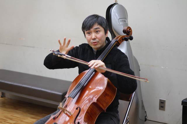 チェロの村井さん