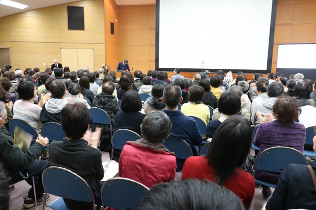 約300人が来場した