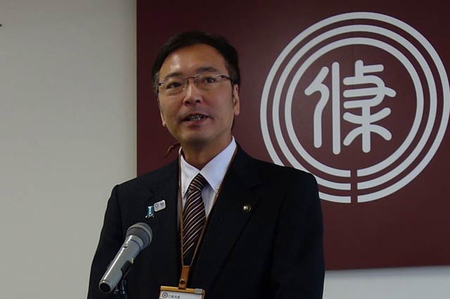 年末のあいさつを行う国定市長