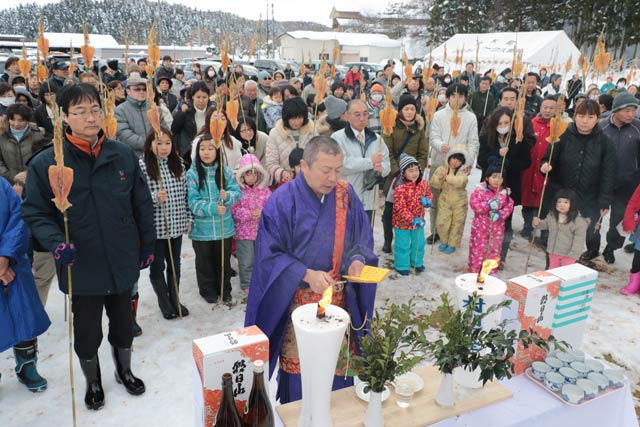 国上寺の山田住職が祈とう
