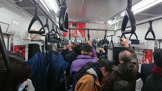 この状況が十数時間続く事になるとは…